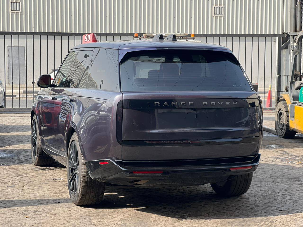 LAND ROVER RANGE ROVER 2023 - Marhaba Auction Used Cars - Image 6