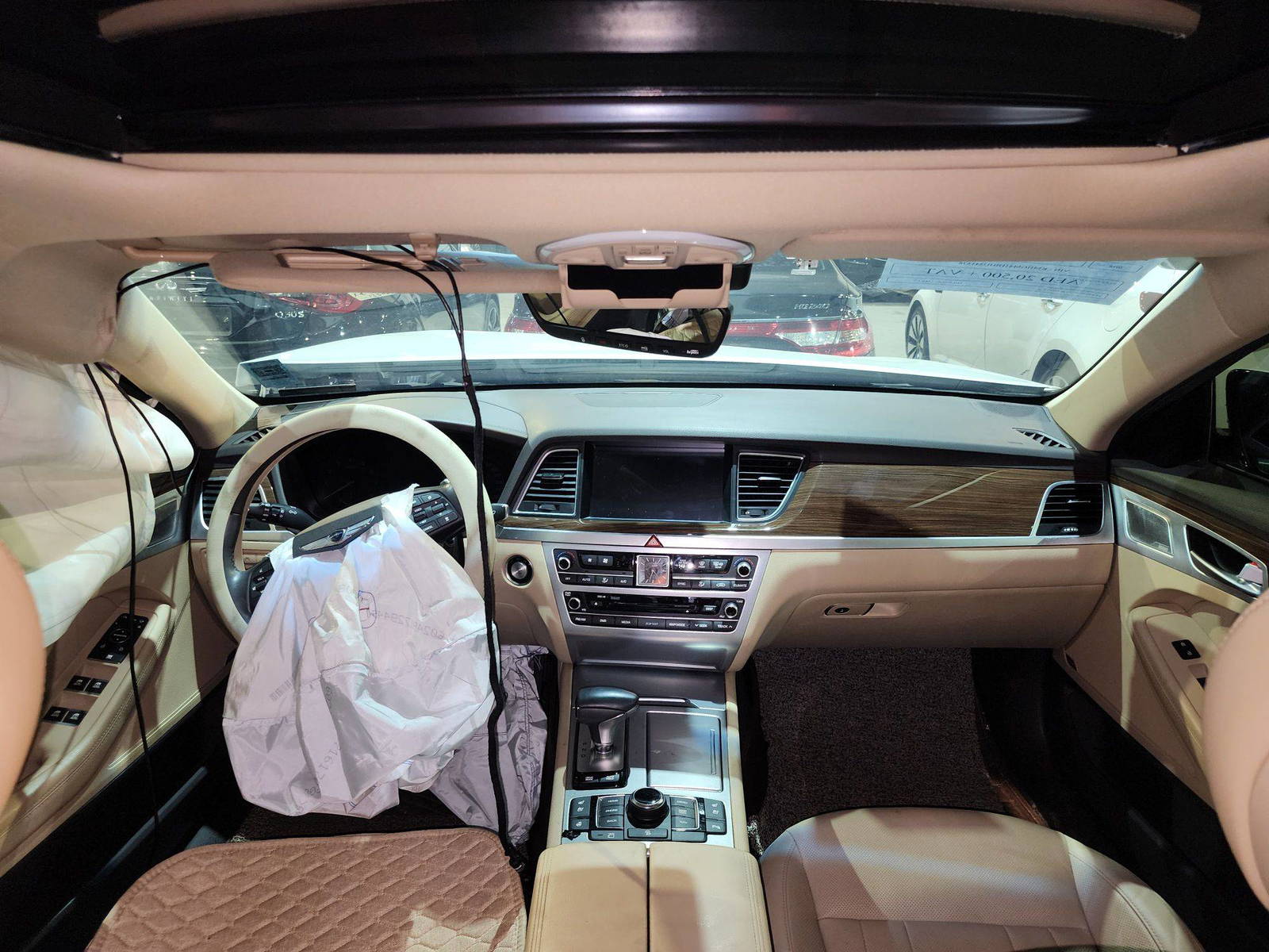2018 GENESIS G80 — 133622 KM — Lot 241578 — Main - Marhaba Auctions Used Cars - Image 7