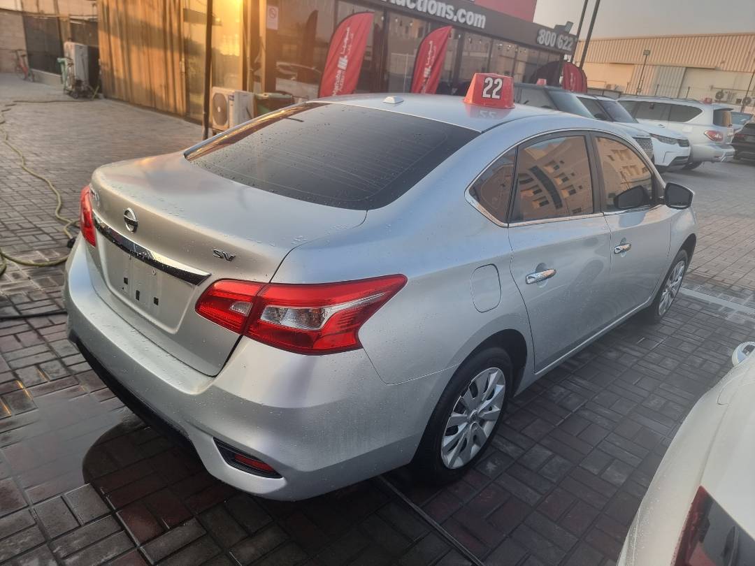 Nissan Sentra 2017 view 2
