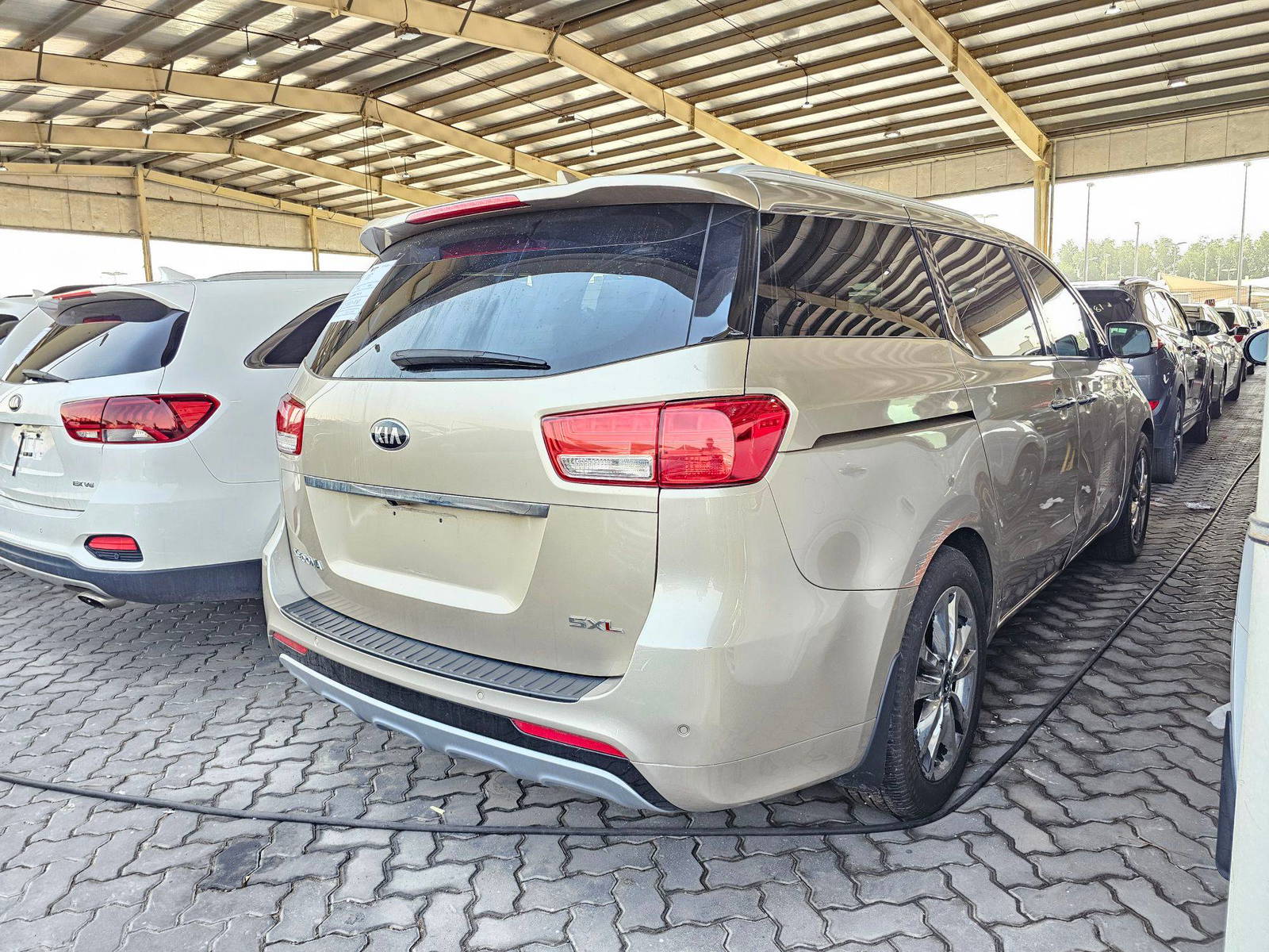 2015 KIA SEDONA — 152432 Miles — Lot 43320815 — Main - Marhaba Auctions Used Cars - Image 3