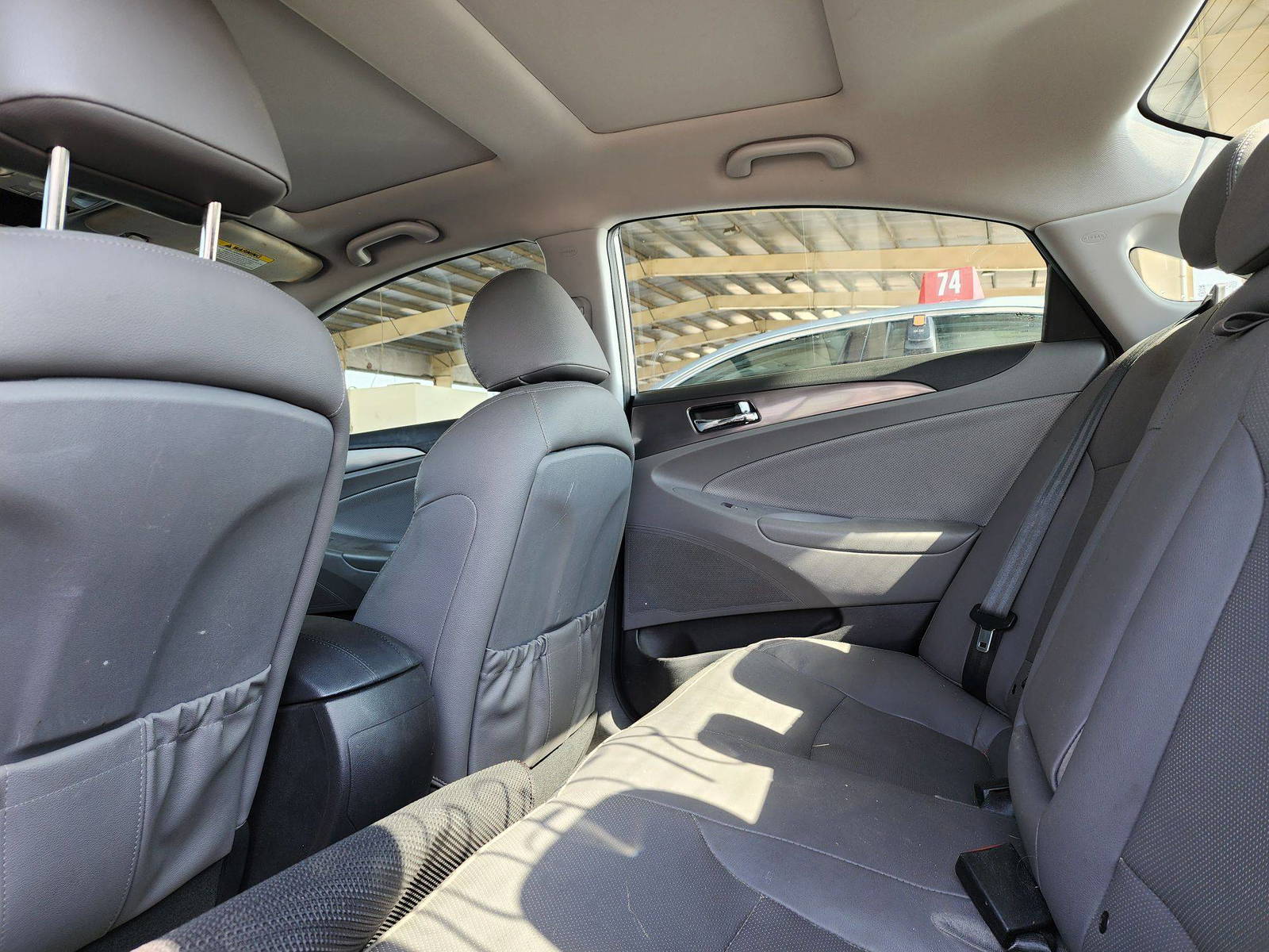 2014 HYUNDAI SONATA — 187239 Miles — Lot 66231514 — Souq - Marhaba Auctions Used Cars - Image 6