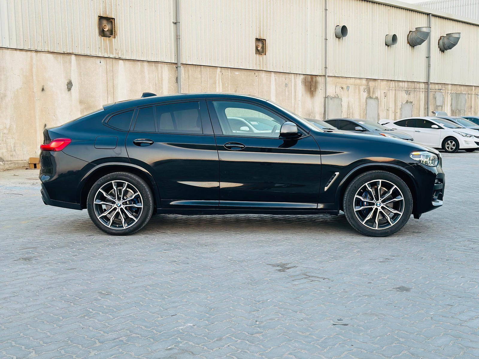 2020 BMW X4 M40i — 54477 KM — Lot 09772 — Al Quoz - Marhaba Auctions Used Cars - Image 6