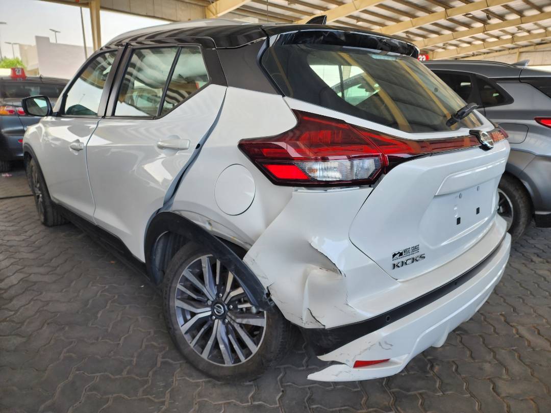 2021 NISSAN KICKS — 44147 KM — Lot 90135 — Main - Marhaba Auctions Used Cars - Image 5