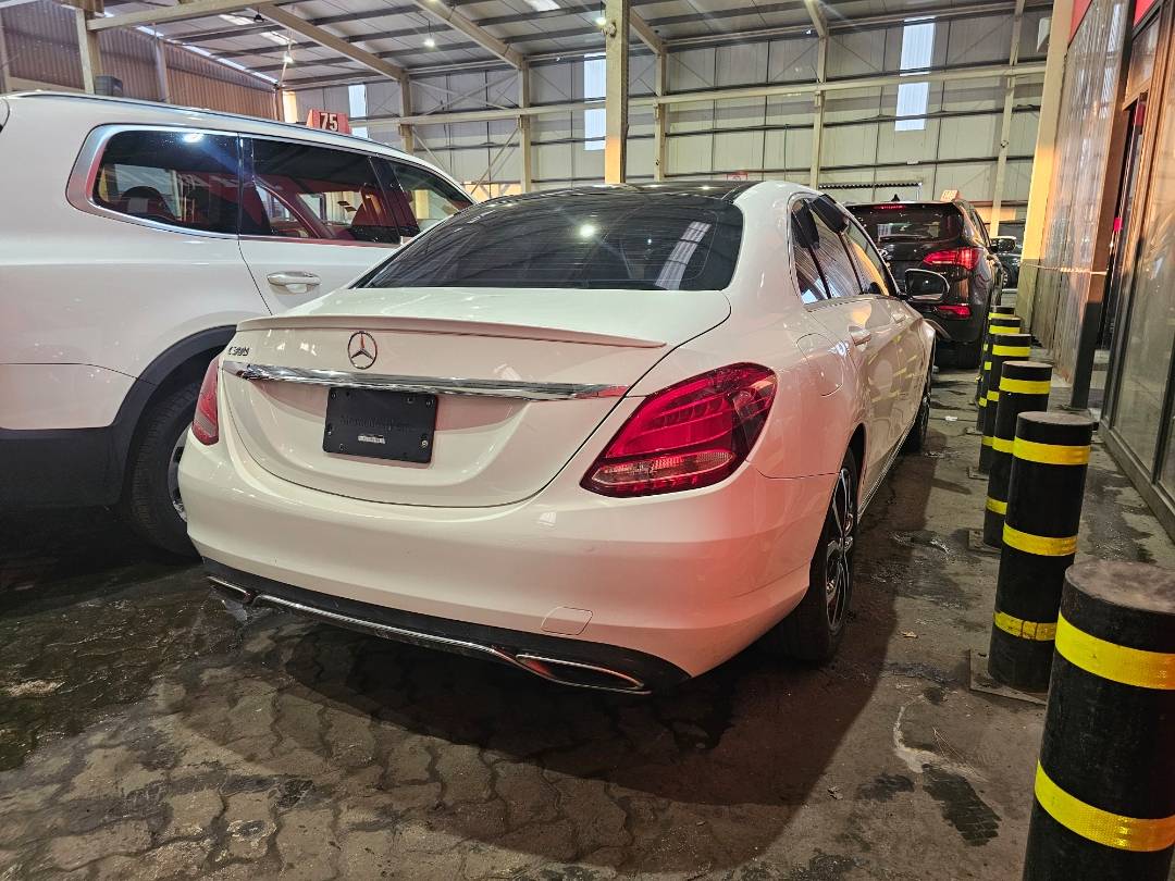 MERCEDES BENZ C300 2016 - Marhaba Auction Used Cars - Image 6