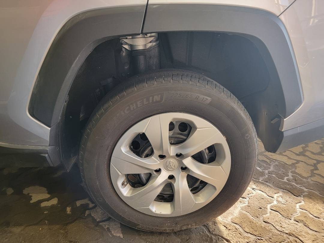 2021 TOYOTA RAV4 — 18000 Miles — Lot C221201 — Main - Marhaba Auctions Used Cars - Image 10