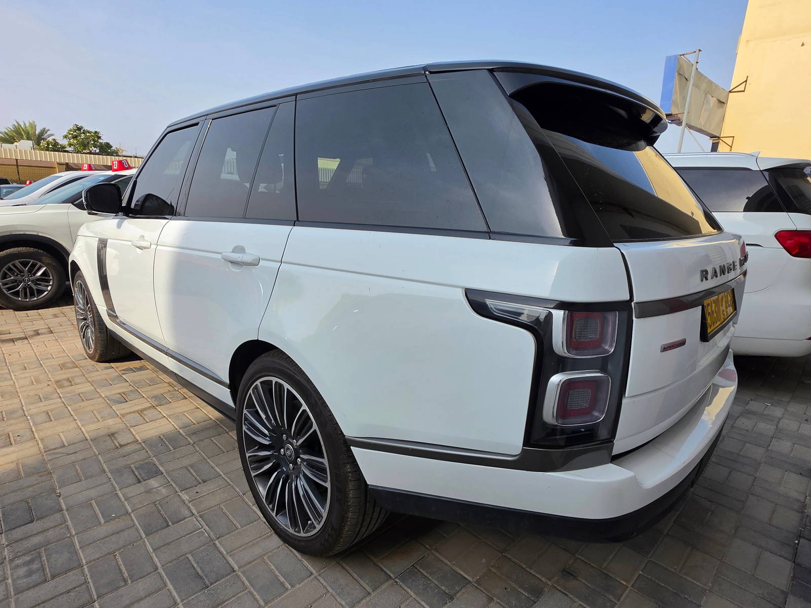 2016 LAND ROVER RANGE ROVER — 85189 Miles — Lot GA263624 - Marhaba Auctions Used Cars - Image 4