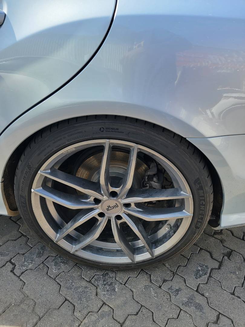 2014 MERCEDES BENZ CLS 550 — 79104 Miles — Lot 118697 — Main - Marhaba Auctions Used Cars - Image 9