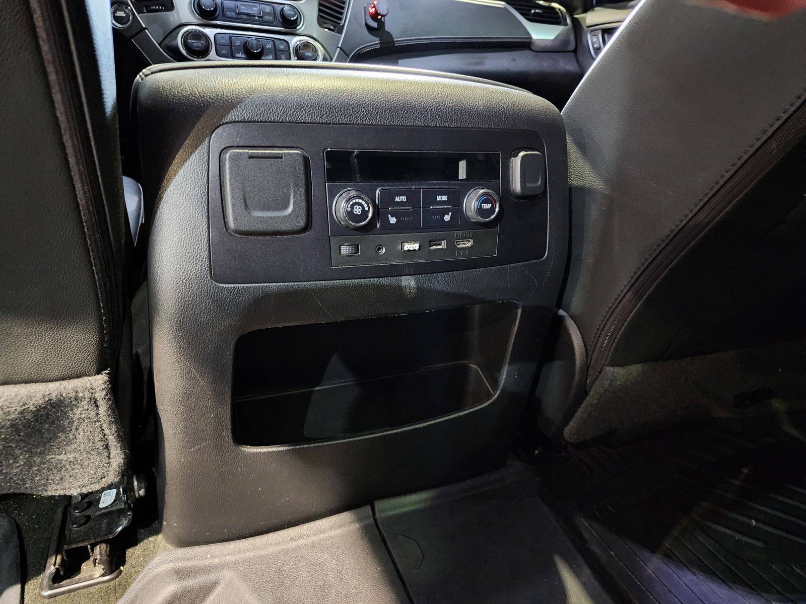 2018 CHEVROLET TAHOE — 276224 KM — Lot 190274 — Al Quoz - Marhaba Auctions Used Cars - Image 10