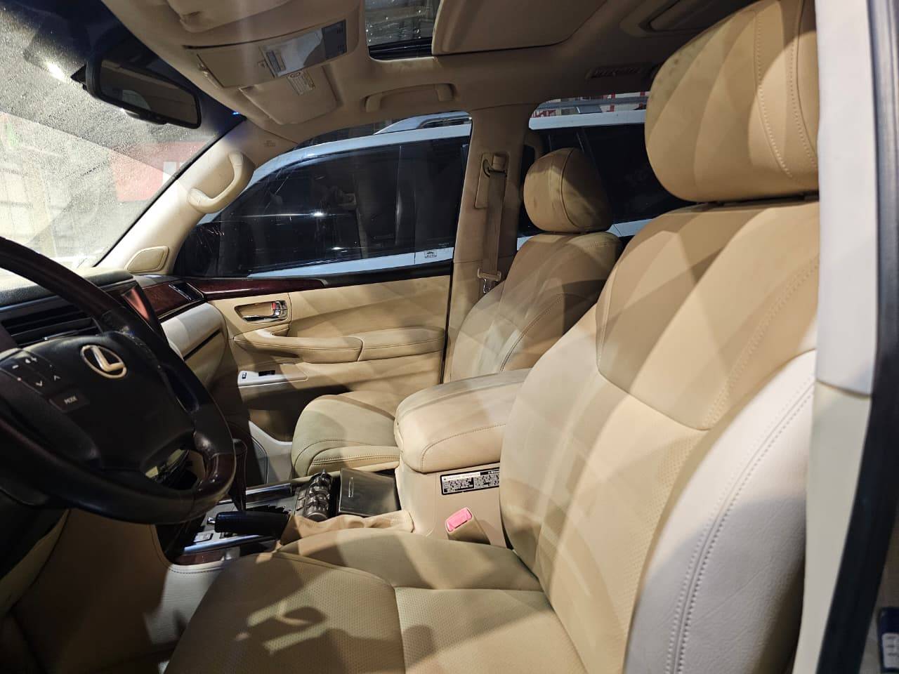 2009 LEXUS LX 570 — 183412 KM — Lot W894028311 — Main - Marhaba Auctions Used Cars - Image 9