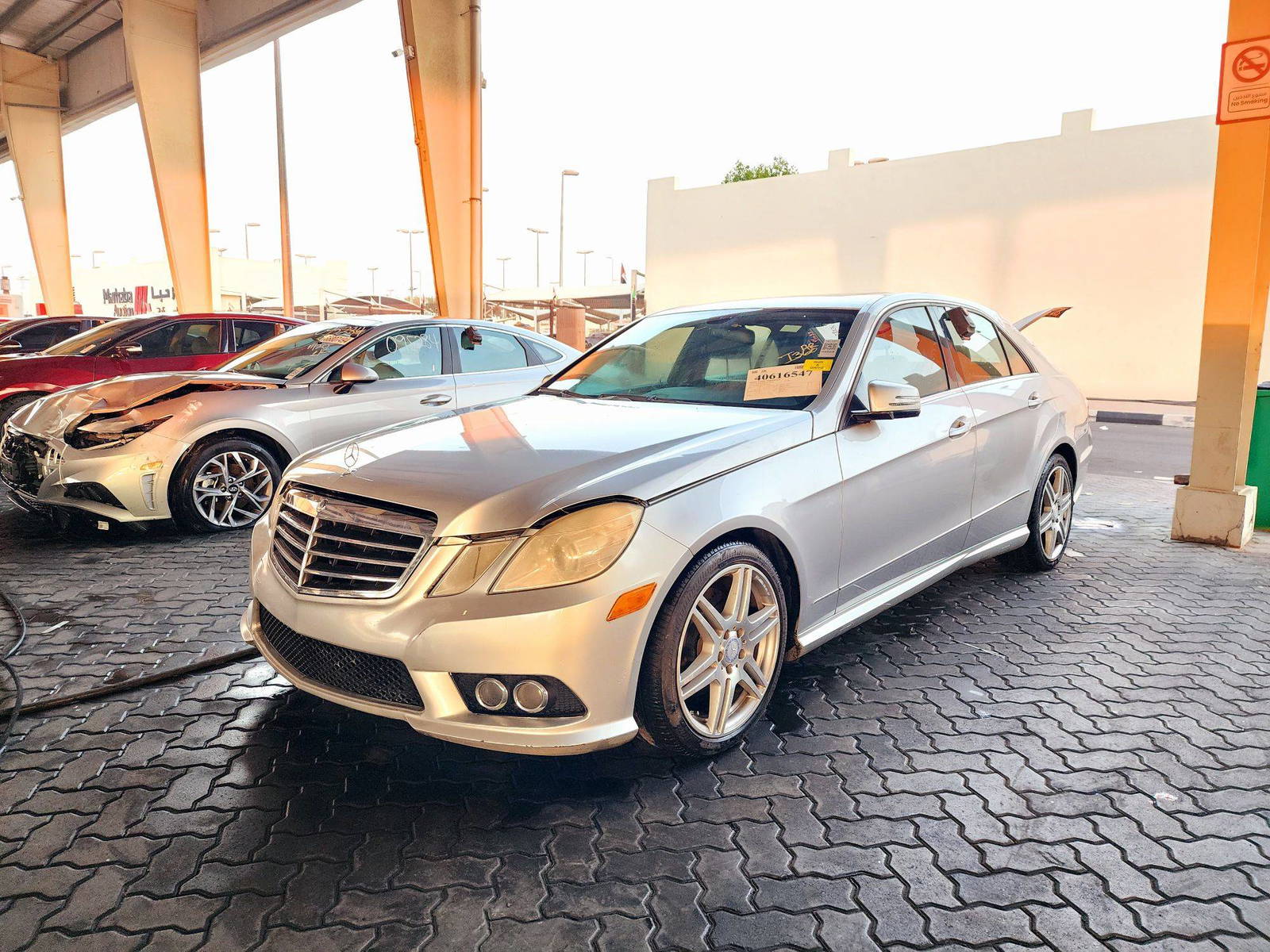 2010 MERCEDES BENZ E 350 — 200322 Miles — Lot HB2AA102603 — Souq - Marhaba Auctions Used Cars - Image 4