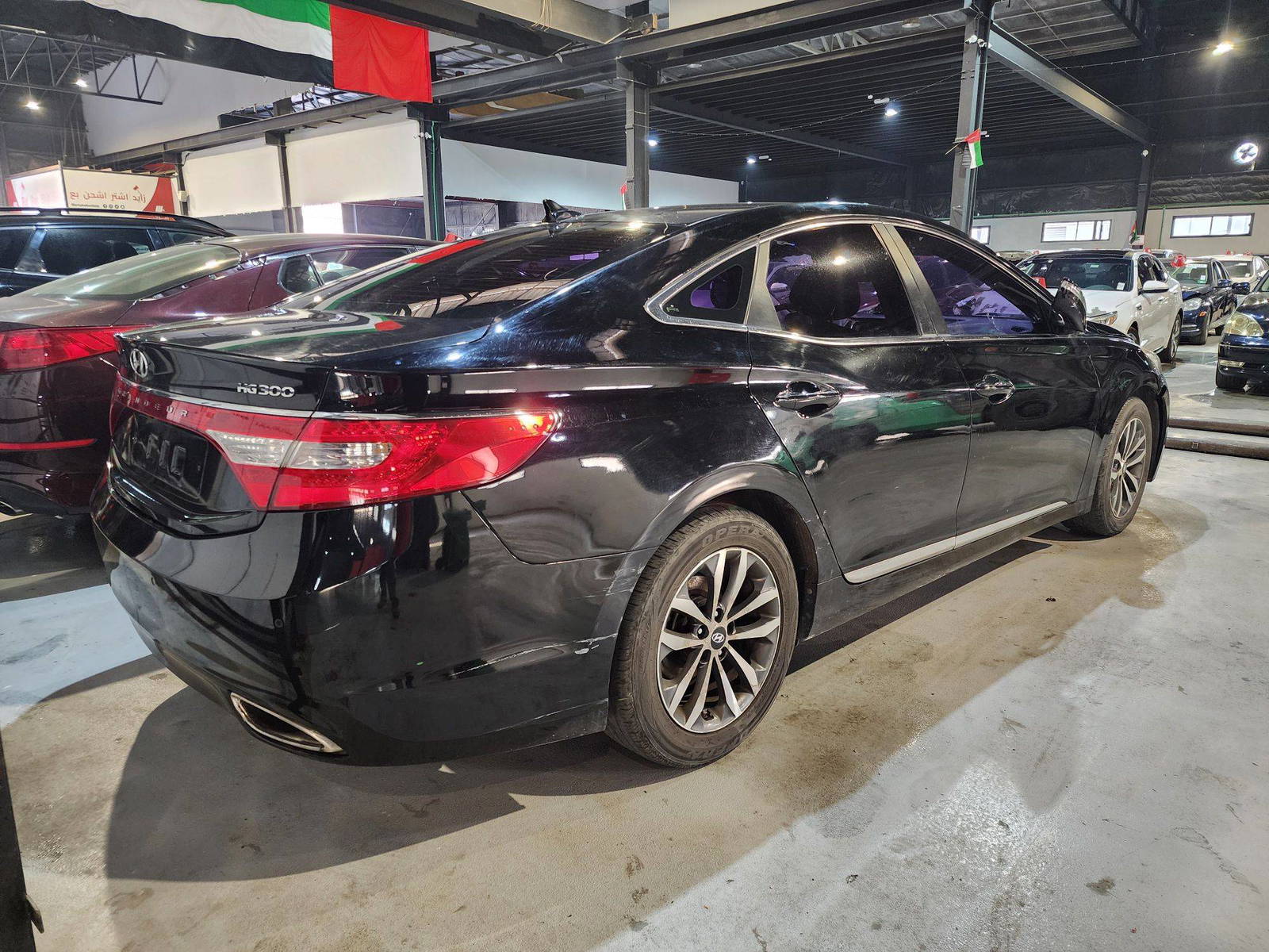 2012 HYUNDAI GRANDEUR — 163833 KM — Lot 132935 — Al Quoz - Marhaba Auctions Used Cars - Image 5