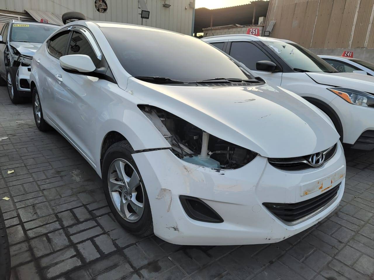 2011 HYUNDAI AVANTE — 129737 KM — Lot BU140803 — Main - Marhaba Auctions Used Cars - Image 3
