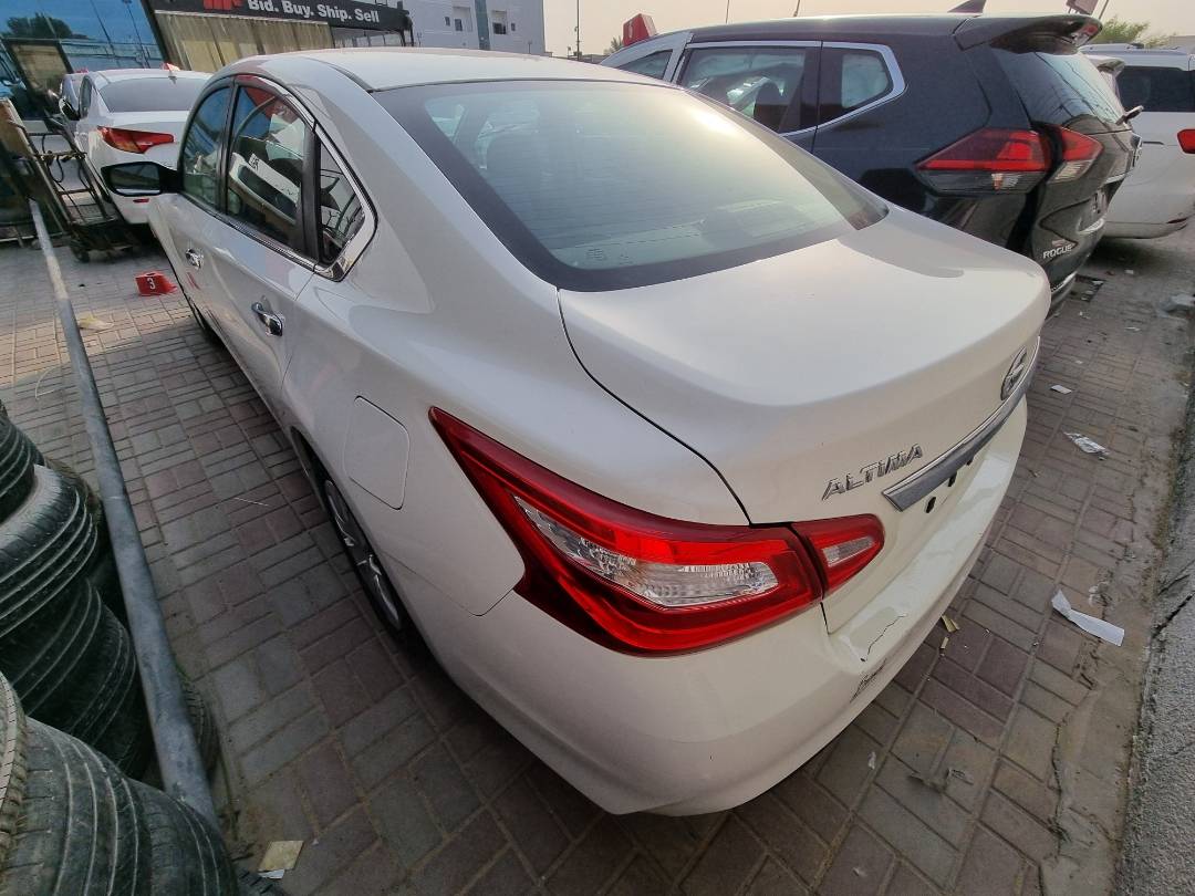 2016 NISSAN ALTIMA — 156297 Miles — Lot 345290 — Main - Marhaba Auctions Used Cars - Image 3