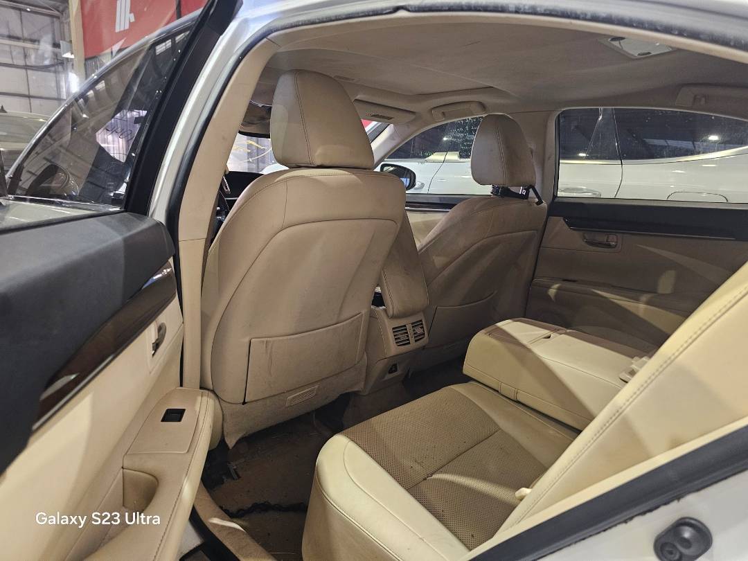 2015 LEXUS ES 350 — 80627 Miles — Lot 42848671 — Souq - Marhaba Auctions Used Cars - Image 7