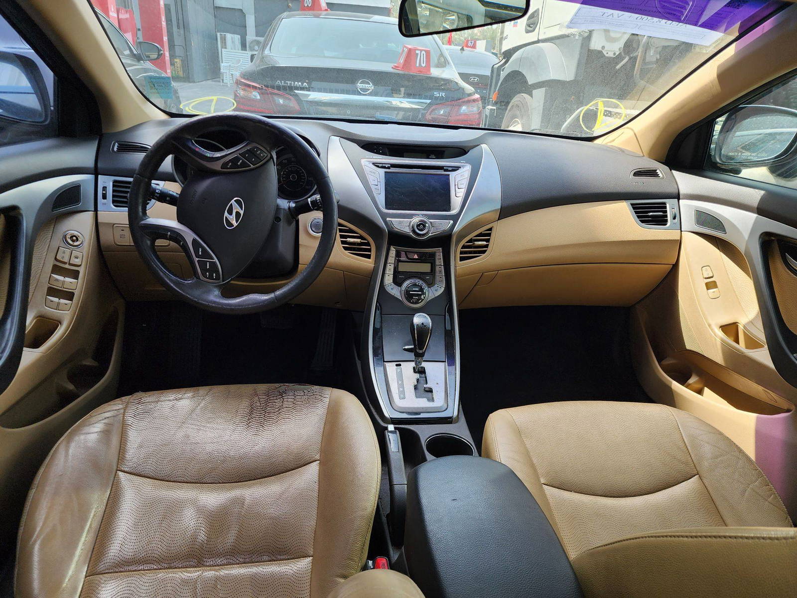 2013 HYUNDAI ELANTRA — 170847 Miles — Lot 81993994 — Al Quoz - Marhaba Auctions Used Cars - Image 4
