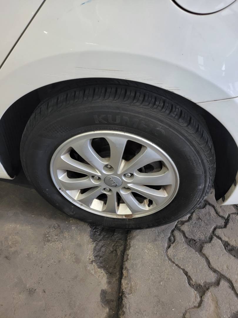 2013 KIA K3 — 155033 KM — Lot 842591 — Main - Marhaba Auctions Used Cars - Image 9
