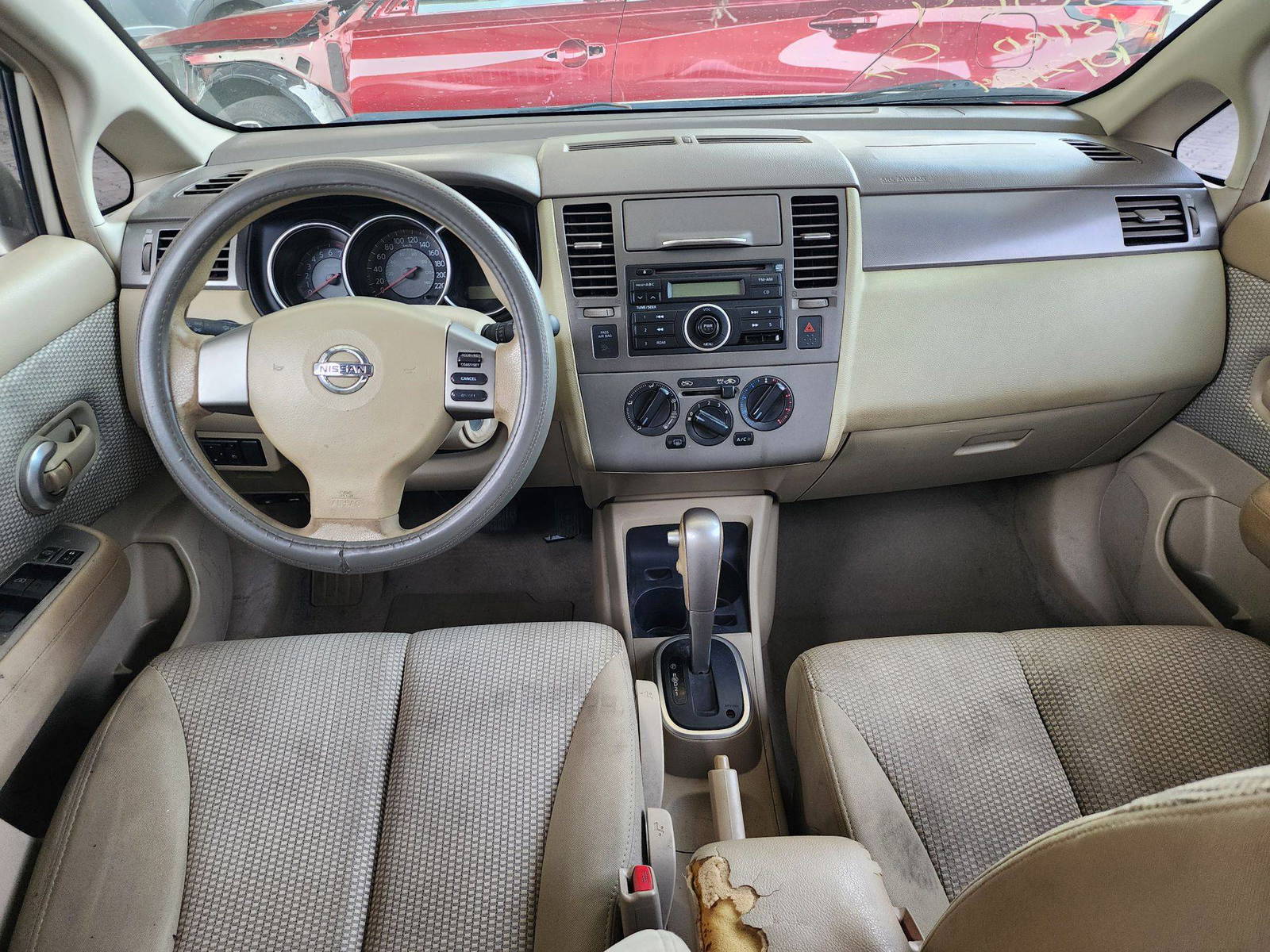 2007 NISSAN VERSA — 211450 KM — Lot 7L416064 — Souq - Marhaba Auctions Used Cars - Image 7