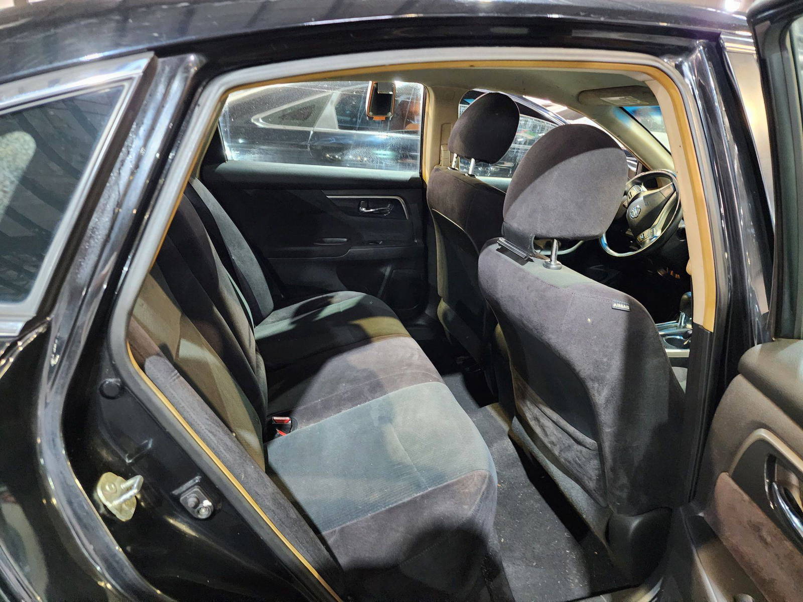 2013 NISSAN ALTIMA — 203041 KM — Lot 77674714 — Al Quoz - Marhaba Auctions Used Cars - Image 7