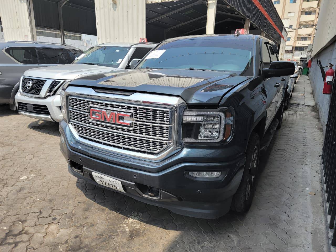 GMC Sierra 2017 view 2