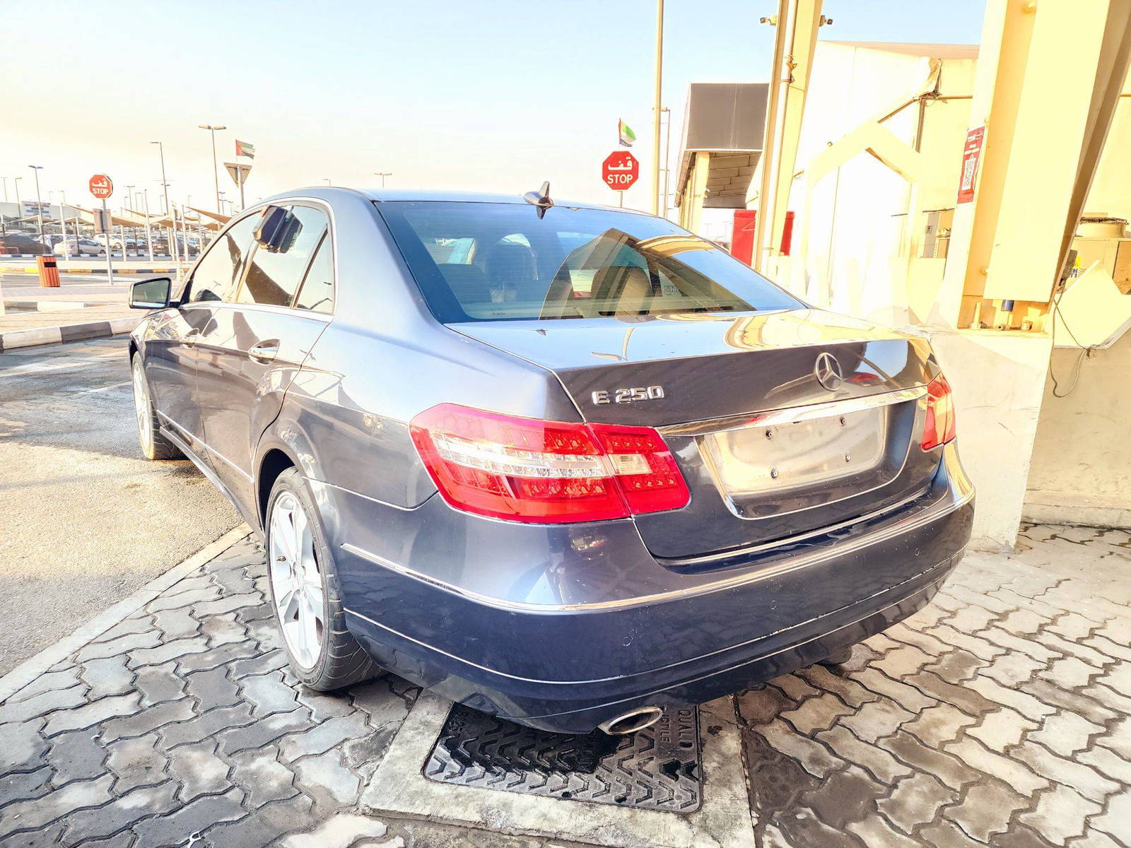 2011 MERCEDES BENZ E 350 — 334367 Miles — Lot 5BA371728 — Souq - Marhaba Auctions Used Cars - Image 5