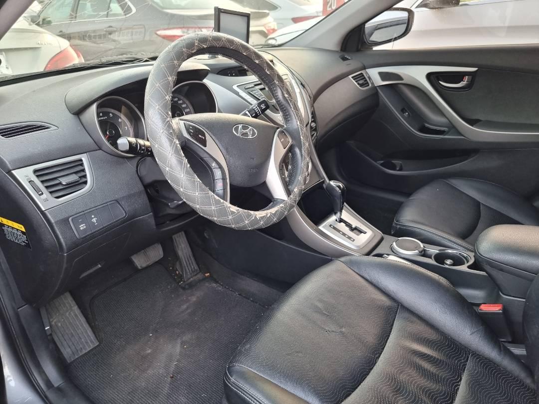 2012 HYUNDAI AVANTE — 179180 KM — Lot 273138 — Ind. 12 - Marhaba Auctions Used Cars - Image 8