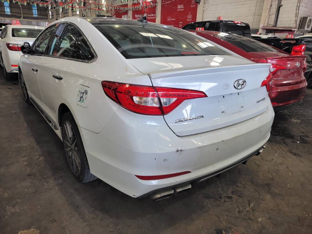 2015 HYUNDAI SONATA — 173823 Miles — Lot H073977 — Main - Marhaba Auctions Used Cars - Image 4