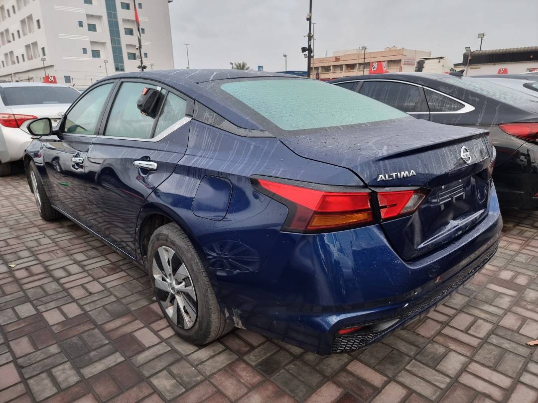 2022 NISSAN ALTIMA — 53395 Miles — Lot N369719 — Souq - Marhaba Auctions Used Cars - Image 3
