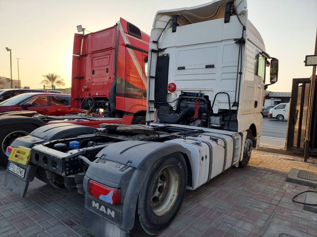2013 MAN MAN TRUCK — 147052 KM — Lot 043002 — Al Quoz - Marhaba Auctions Used Cars - Image 4