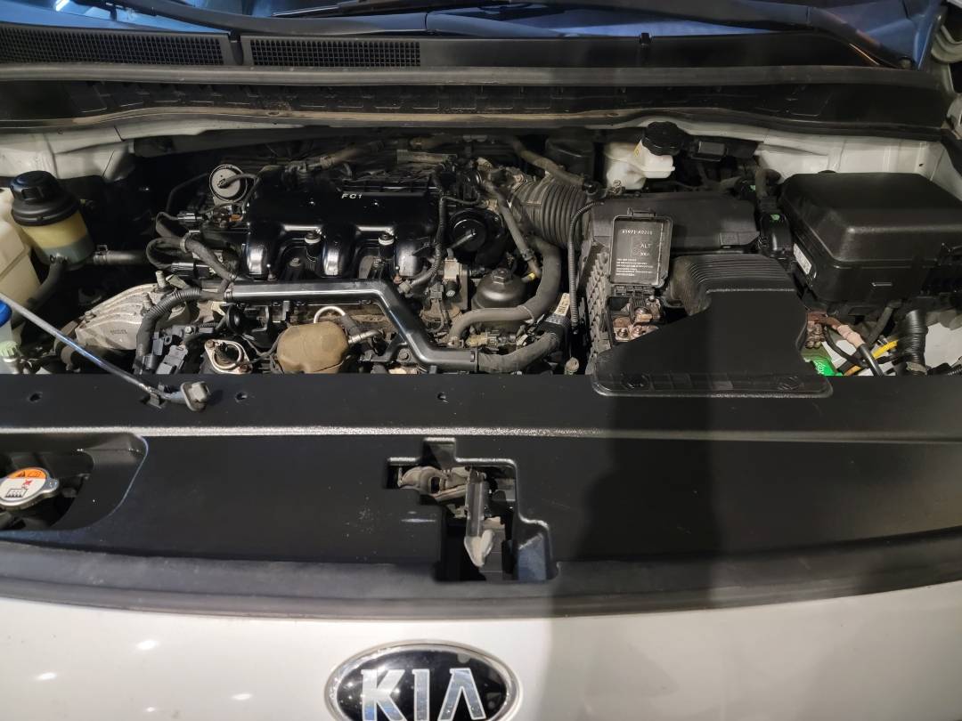 2016 KIA SEDONA — 60483 Miles — Lot 67407034 — Main - Marhaba Auctions Used Cars - Image 11