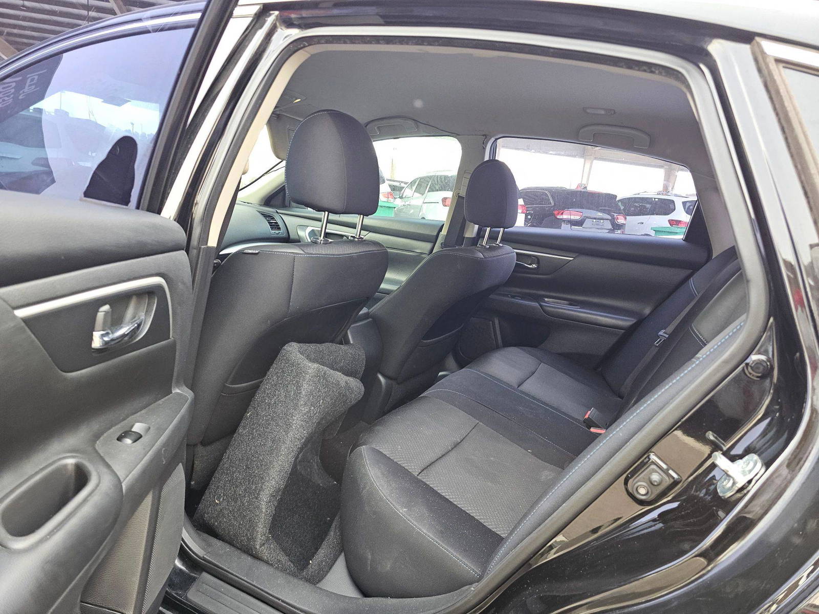 2017 NISSAN ALTIMA — 140689 Miles — Lot P8HC259683 — Souq - Marhaba Auctions Used Cars - Image 6