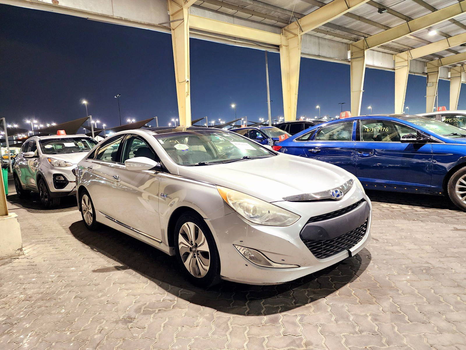 2015 HYUNDAI SONATA — 220534 Miles — Lot 40478492 — Souq - Marhaba Auctions Used Cars - Image 4
