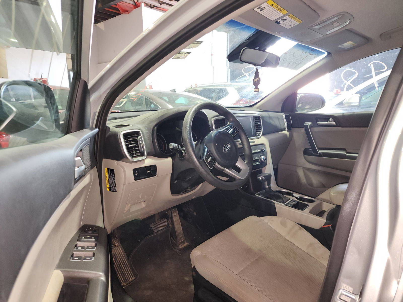 2020 KIA SPORTAGE — 66977 Miles — Lot 40401498 — Souq - Marhaba Auctions Used Cars - Image 9