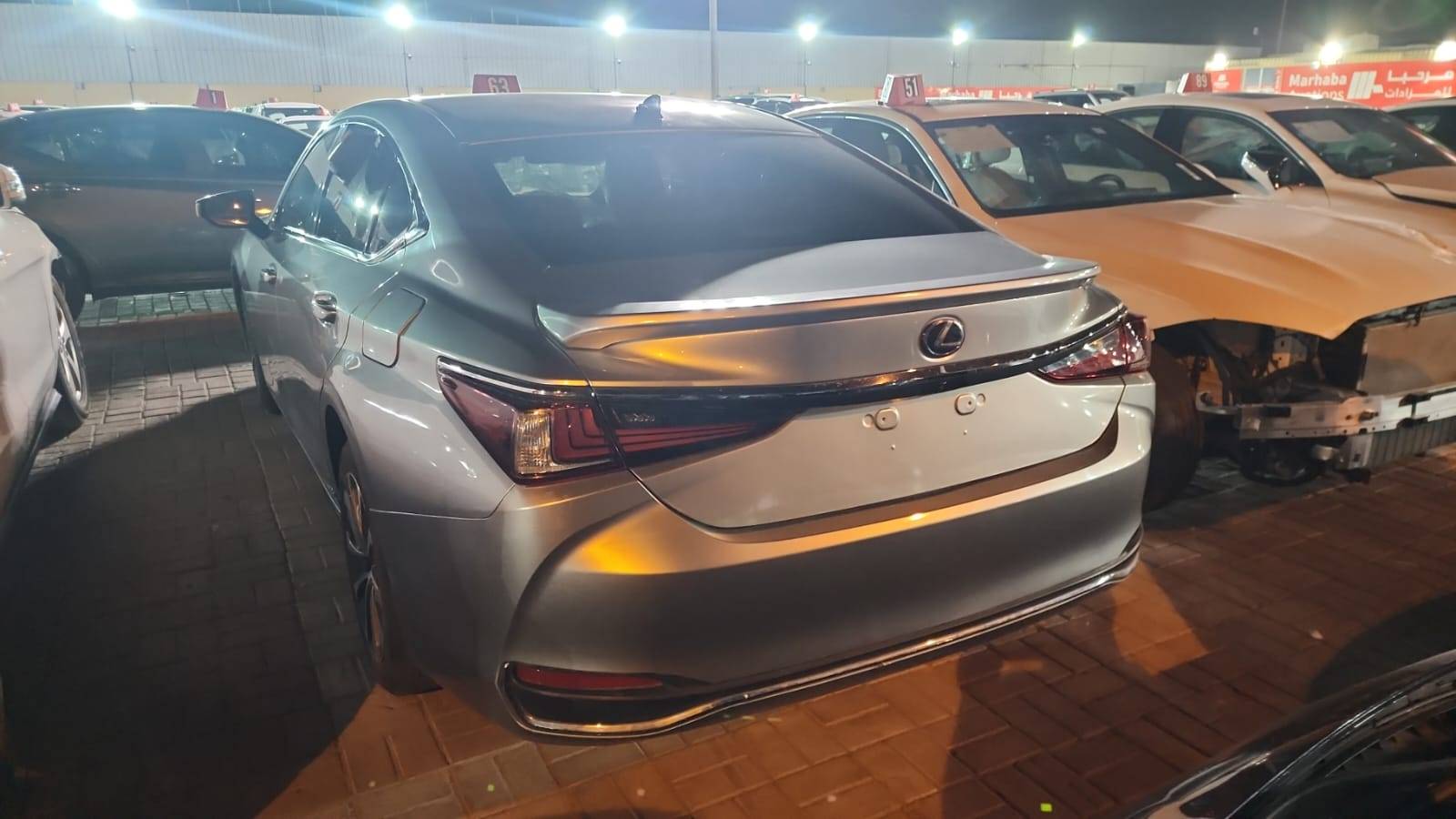 LEXUS ES 300H 2022 - Marhaba Auction Used Cars - Image 6