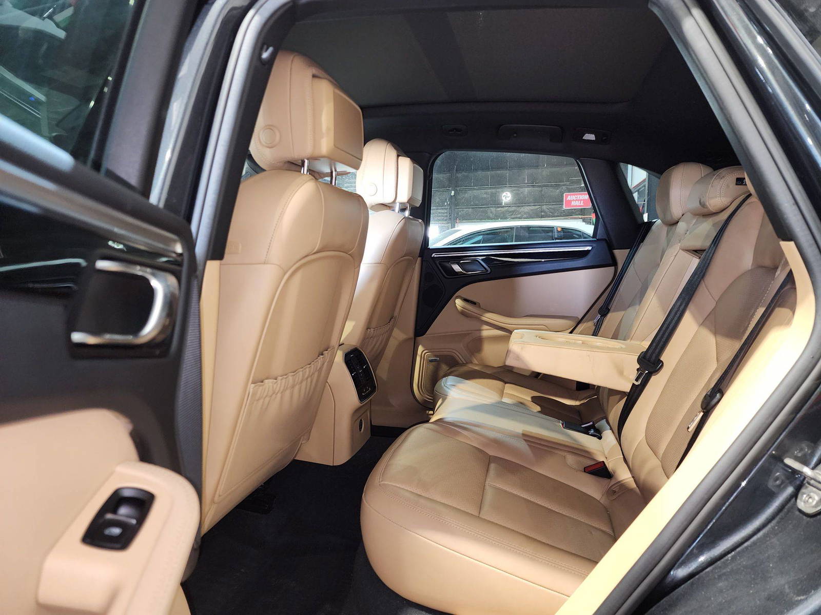 2018 PORSCHE MACAN — 114361 Miles — Lot 41423025 — Main - Marhaba Auctions Used Cars - Image 7