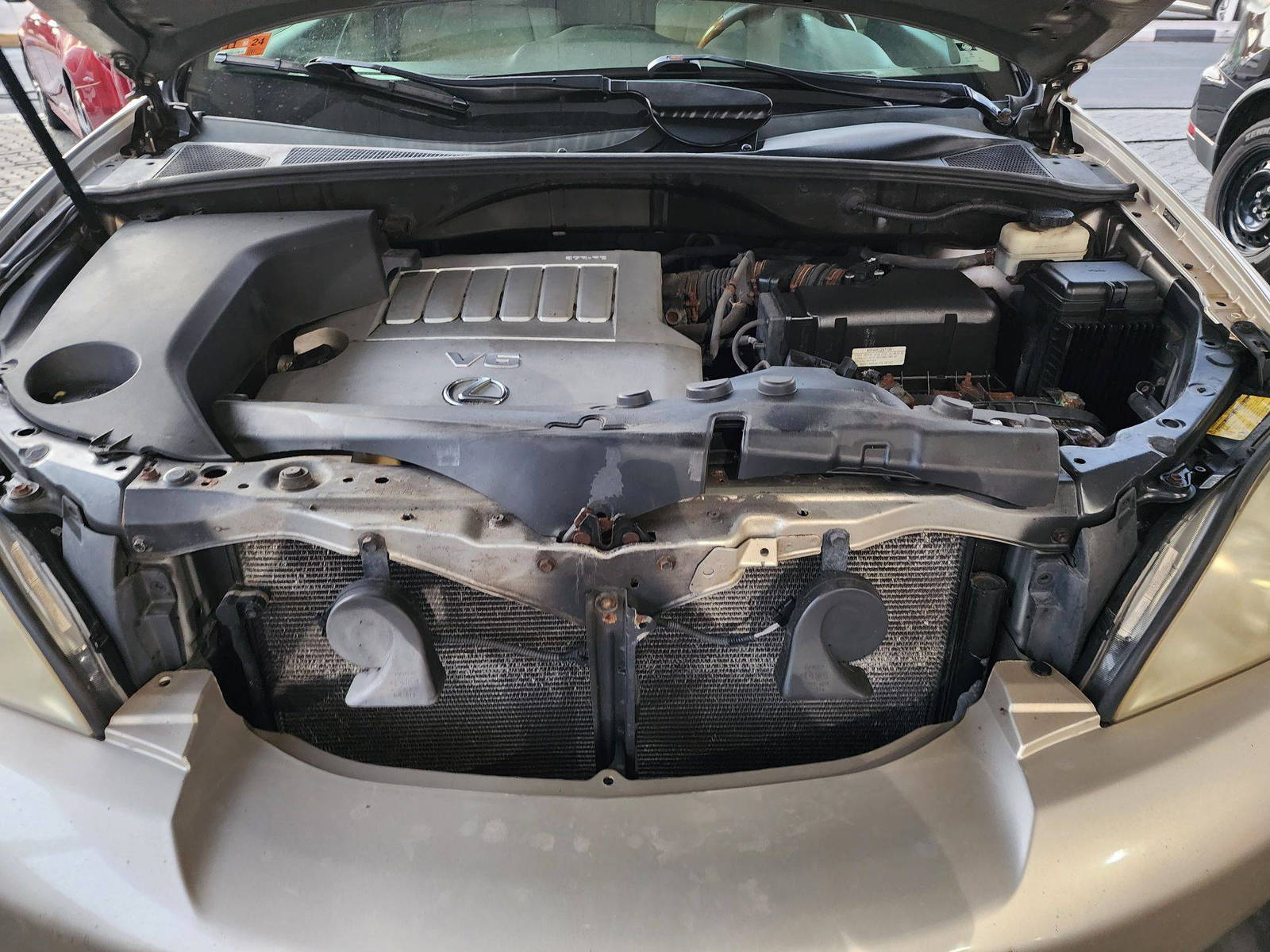 2007 LEXUS RX 350 — 319861 Miles — Lot 60023473 — Souq - Marhaba Auctions Used Cars - Image 12