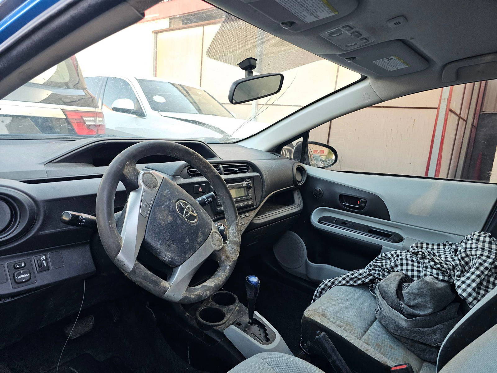 TOYOTA PRIUS C 2013 - Marhaba Auction Used Cars - Image 7