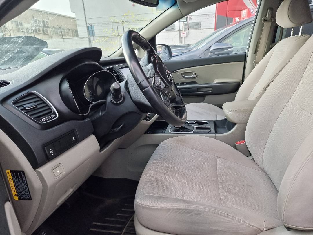 2019 KIA SEDONA — 156216 KM — Lot 12113754 — Main - Marhaba Auctions Used Cars - Image 8