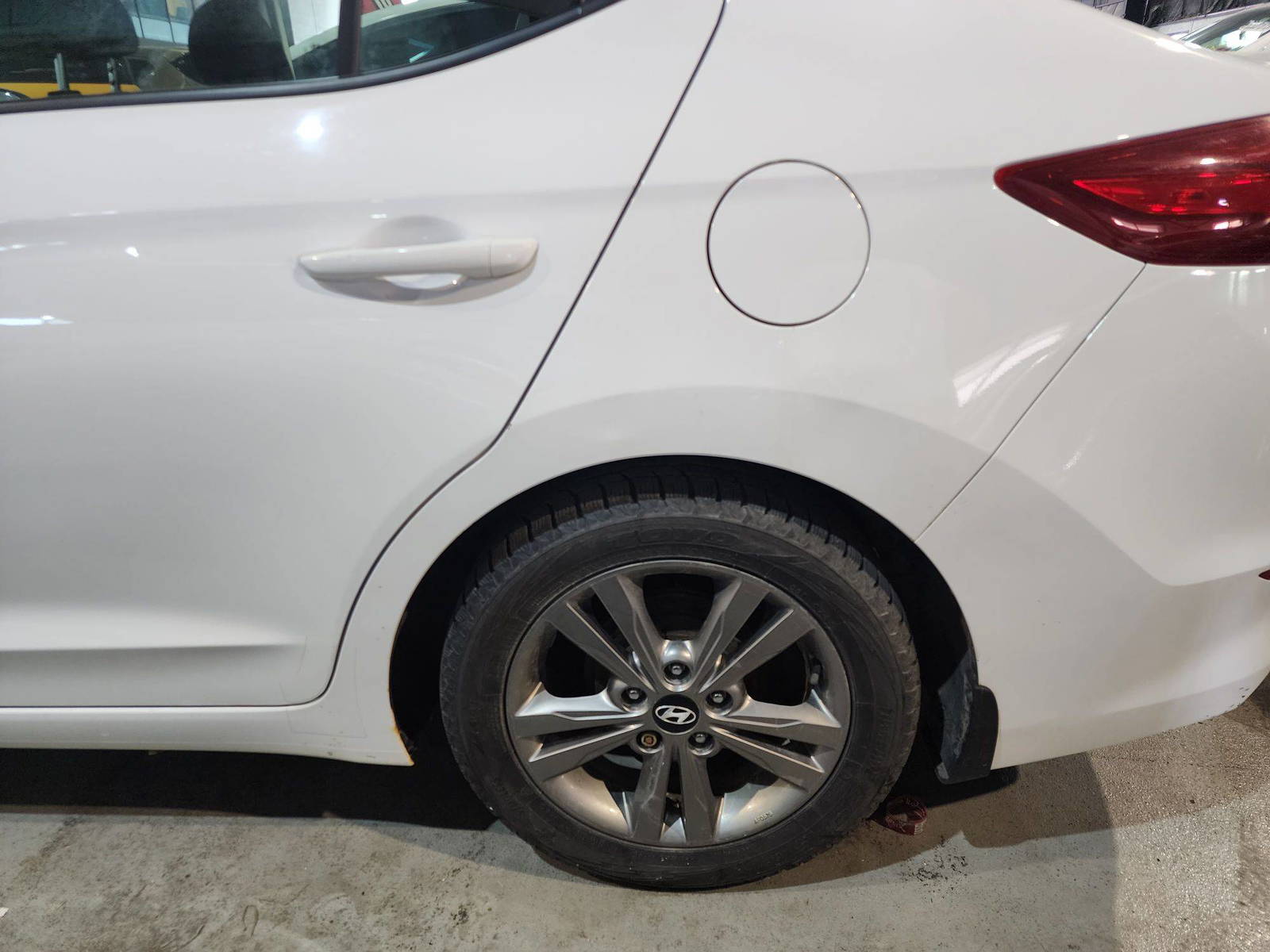 2017 HYUNDAI ELANTRA — 110210 KM — Lot HU276140 — Al Quoz - Marhaba Auctions Used Cars - Image 12