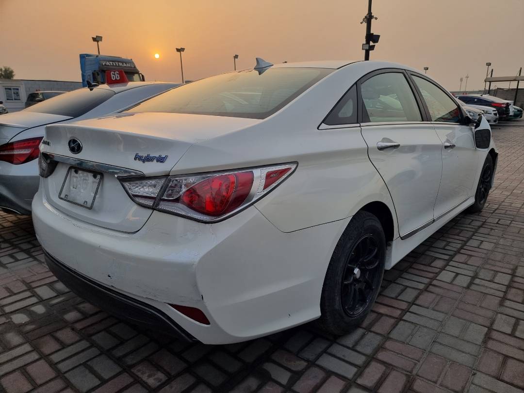 2013 HYUNDAI SONATA — 131009 Miles — Lot 215487 — Ind. 12 - Marhaba Auctions Used Cars - Image 6