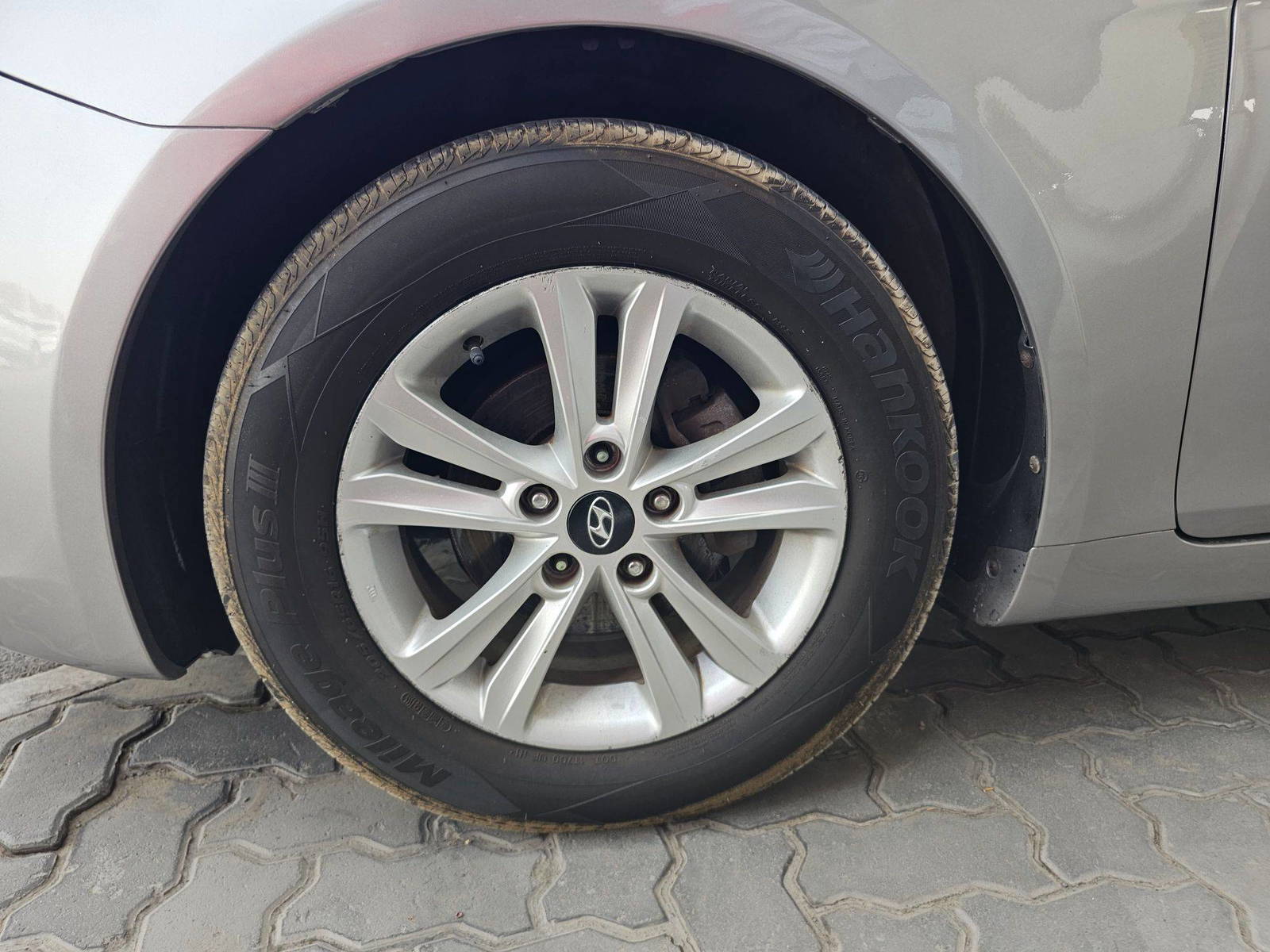 2010 HYUNDAI SONATA — 190609 KM — Lot C41BBAA124785 — Souq - Marhaba Auctions Used Cars - Image 10