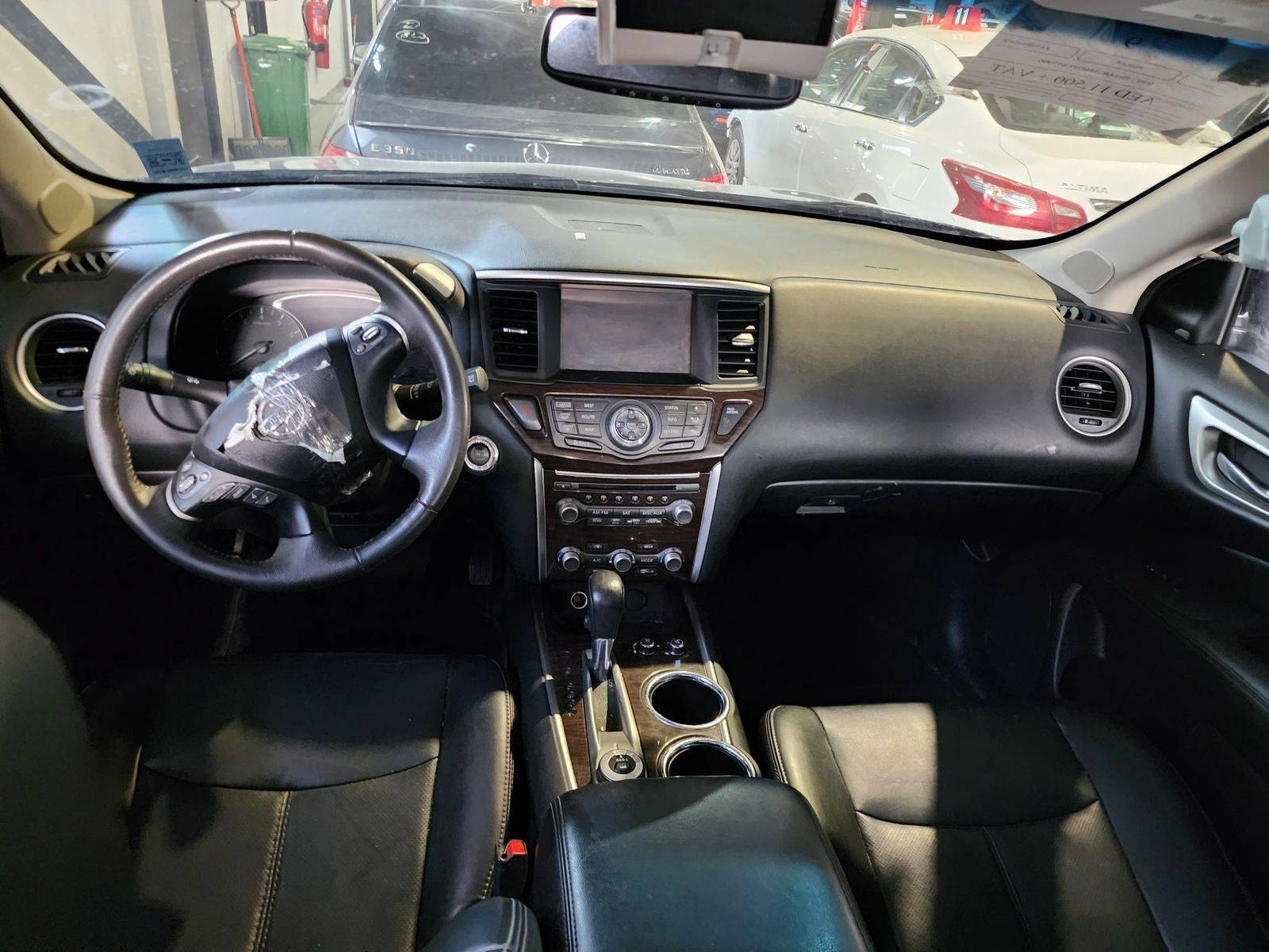 2015 NISSAN PATHFINDER — 178133 KM — Lot 214587 — Al Quoz - Marhaba Auctions Used Cars - Image 7