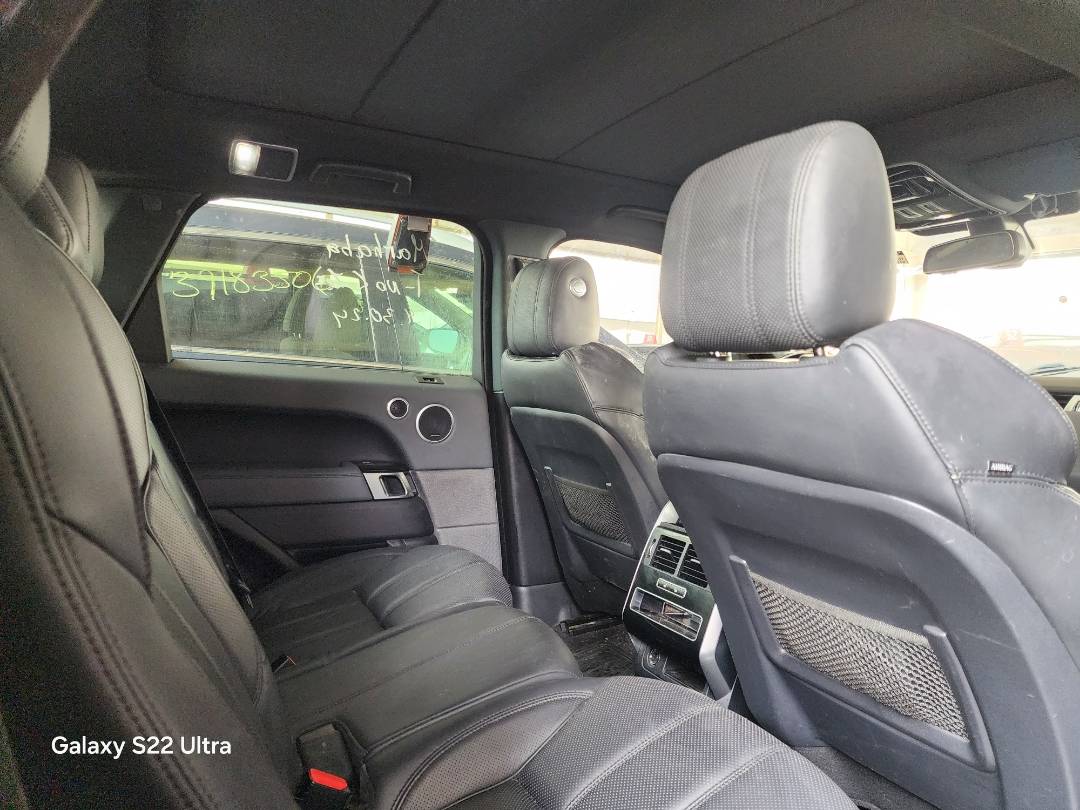 2014 LAND ROVER RANGE ROVER — 127907 Miles — Lot 99128 — Main - Marhaba Auctions Used Cars - Image 9