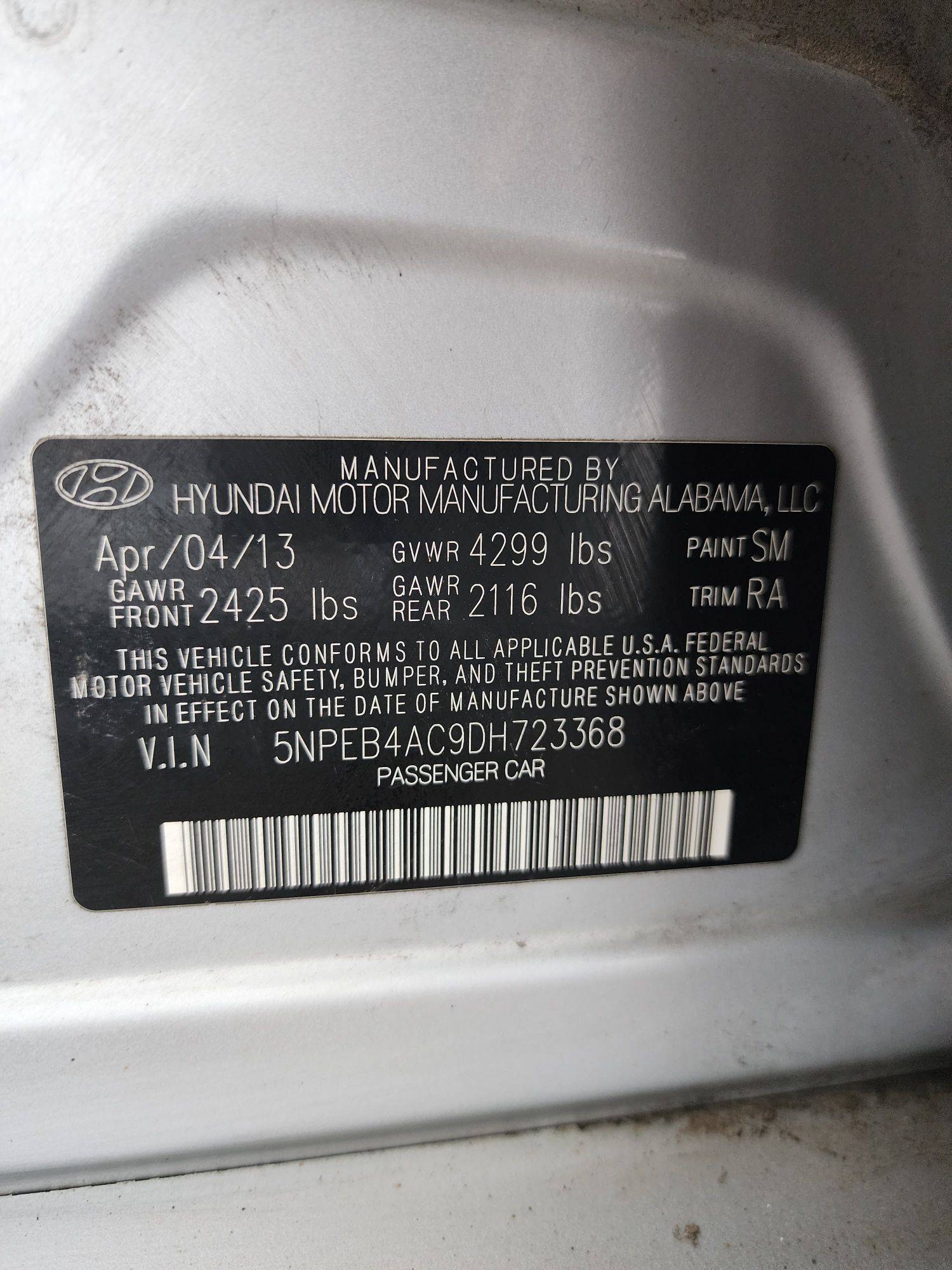 2013 HYUNDAI SONATA — 124305 Miles — Lot 23368 — Souq - Marhaba Auctions Used Cars - Image 9