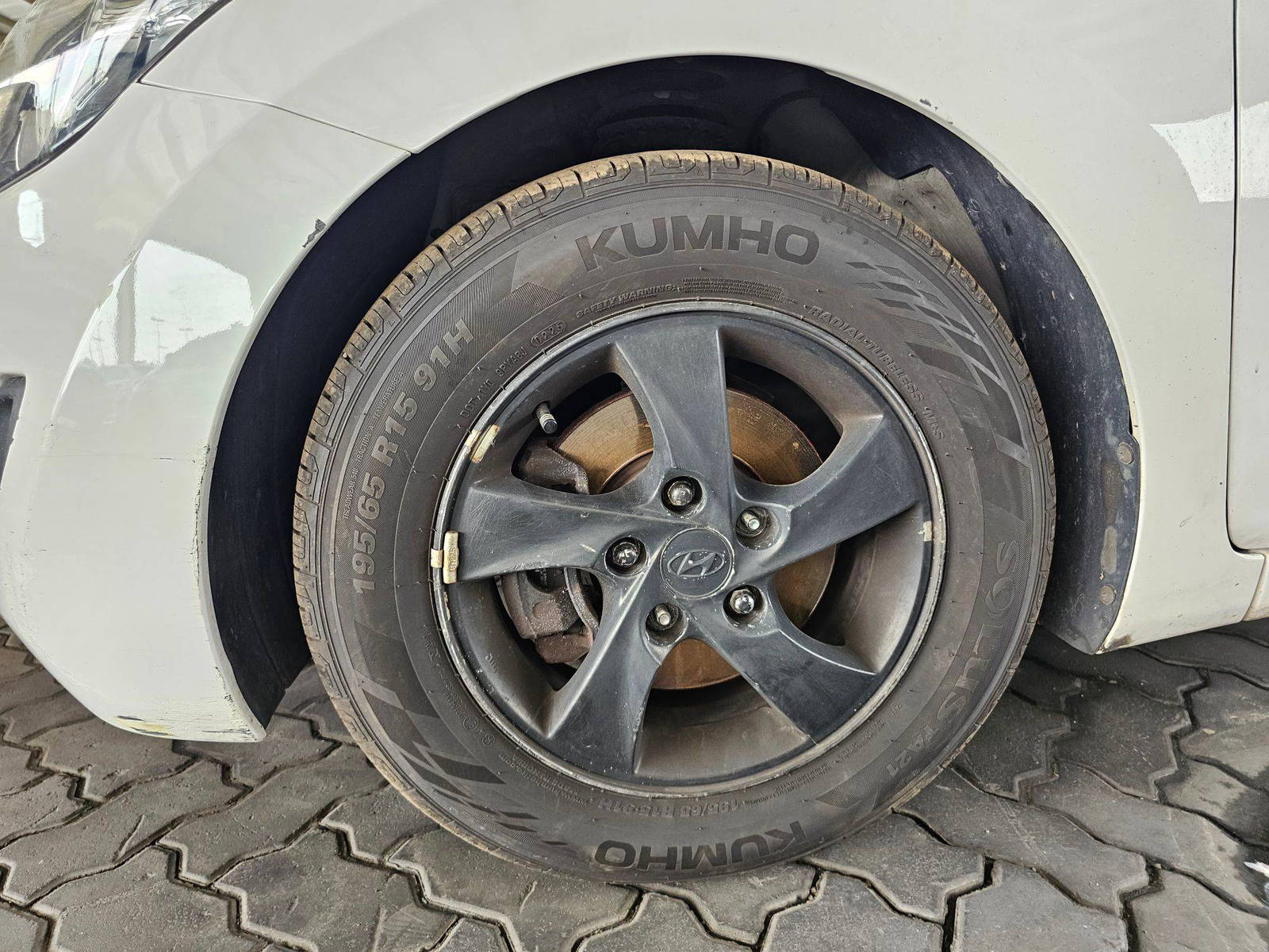2012 HYUNDAI AVANTE — 280162 KM — Lot 606910 — Souq - Marhaba Auctions Used Cars - Image 10