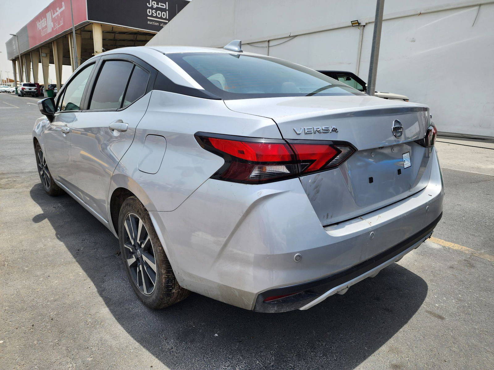 2020 NISSAN VERSA — 78703 Miles — Lot 37683424 — Souq - Marhaba Auctions Used Cars - Image 11