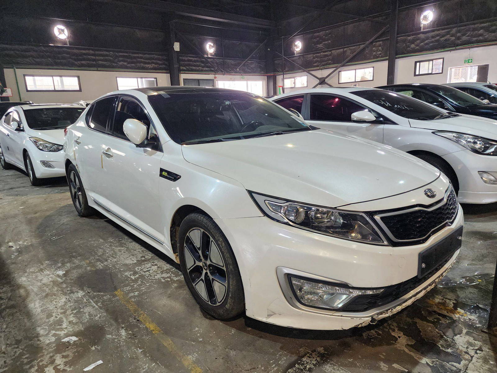 2013 KIA K5 — 230463 KM — Lot A021036 — Souq - Marhaba Auctions Used Cars - Image 5