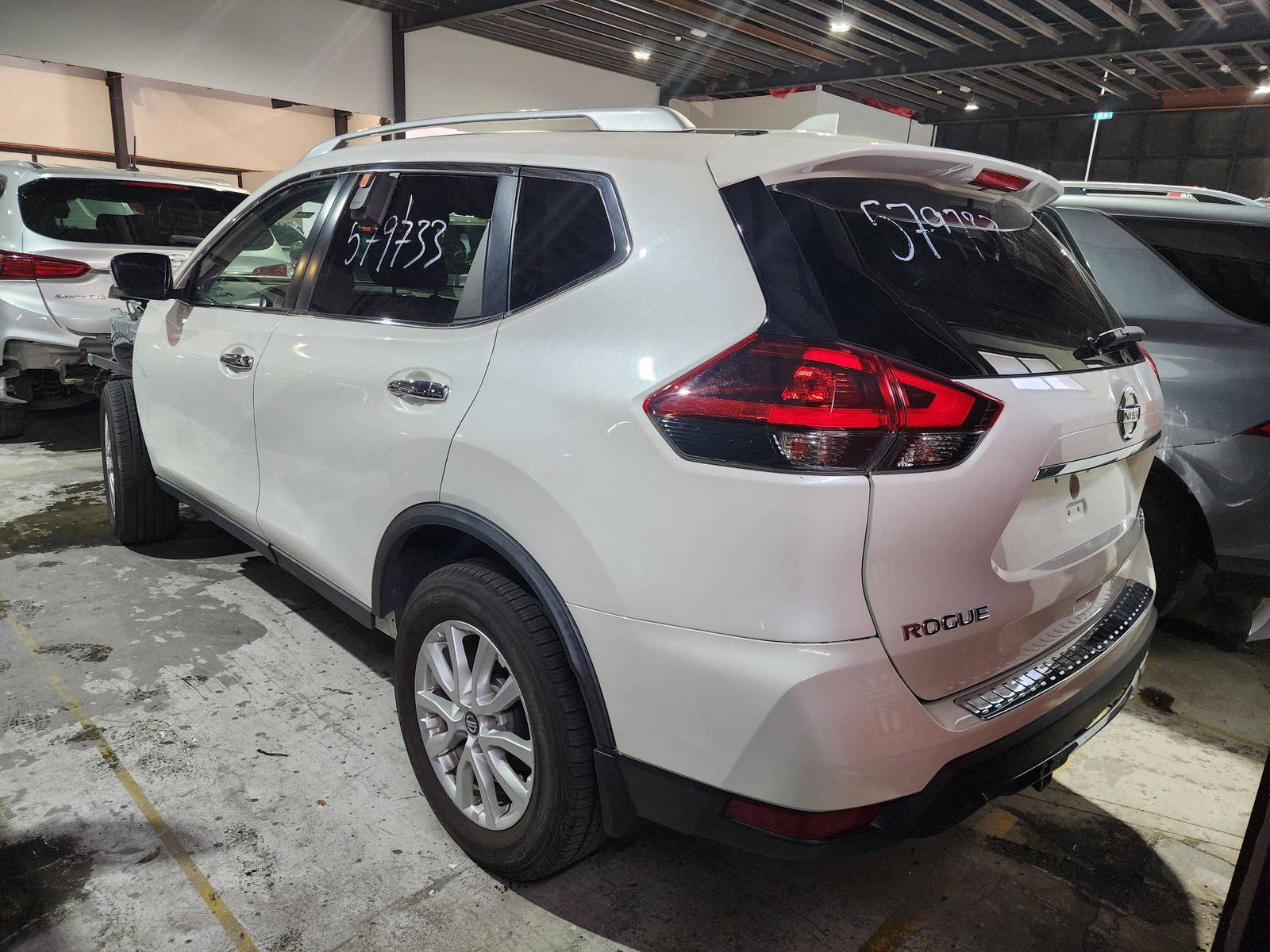 2018 NISSAN ROGUE — 131340 Miles — Lot 1JP579733 — Al Quoz - Marhaba Auctions Used Cars - Image 3