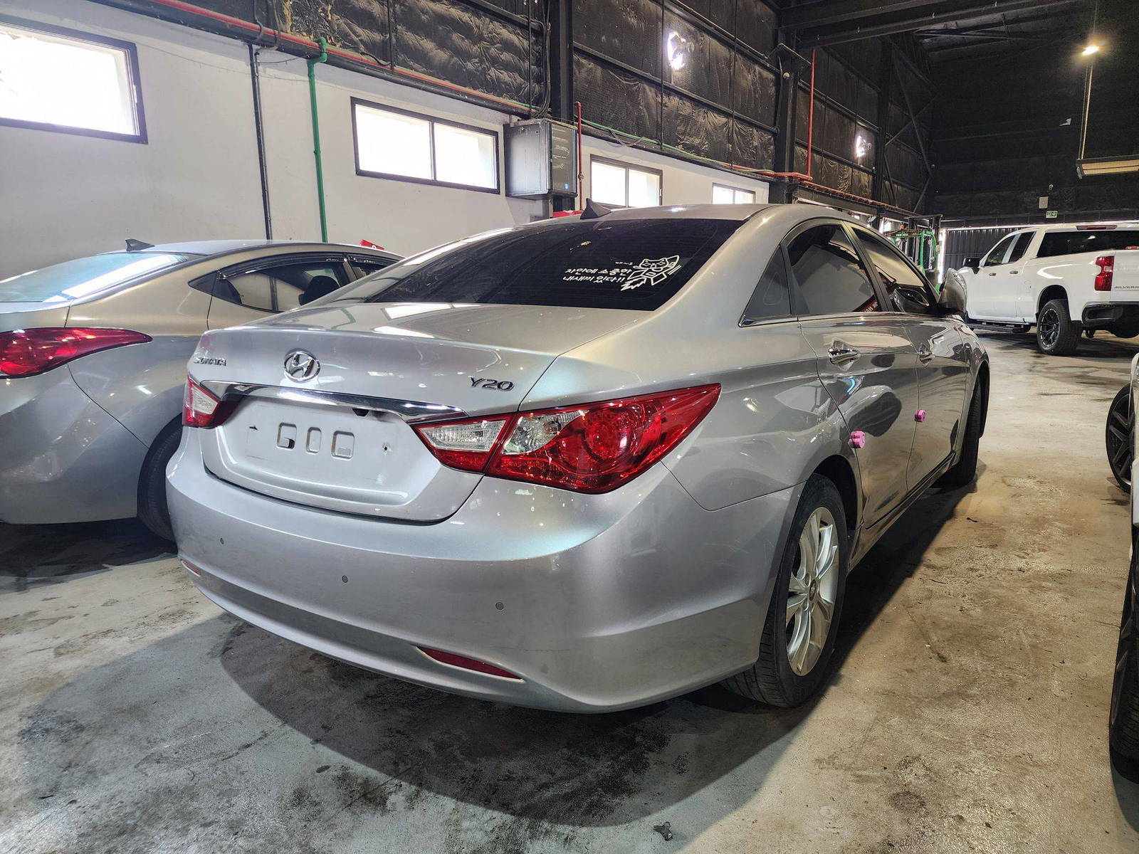 2011 HYUNDAI SONATA — 187171 KM — Lot 269653 — Souq - Marhaba Auctions Used Cars - Image 4