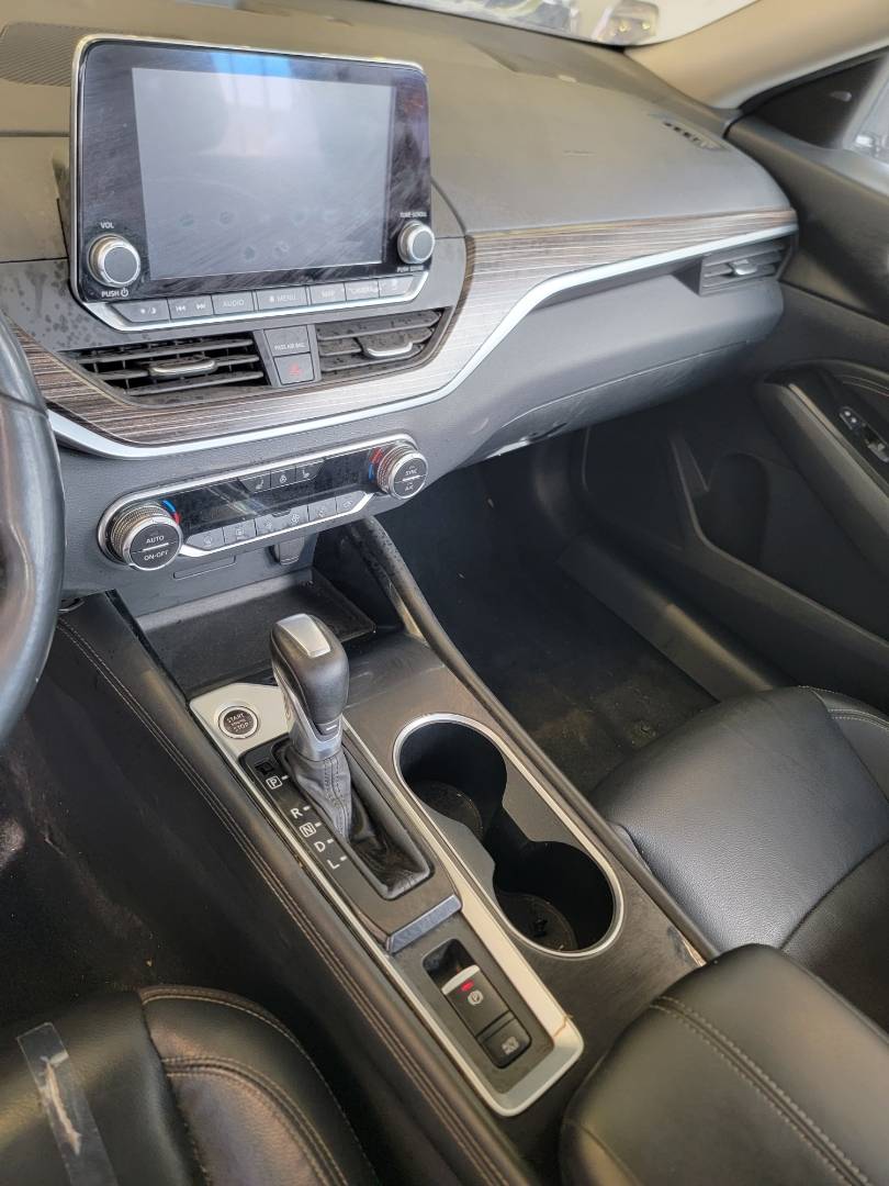2020 NISSAN ALTIMA — 127431 Miles — Lot LC131086 — Main - Marhaba Auctions Used Cars - Image 9