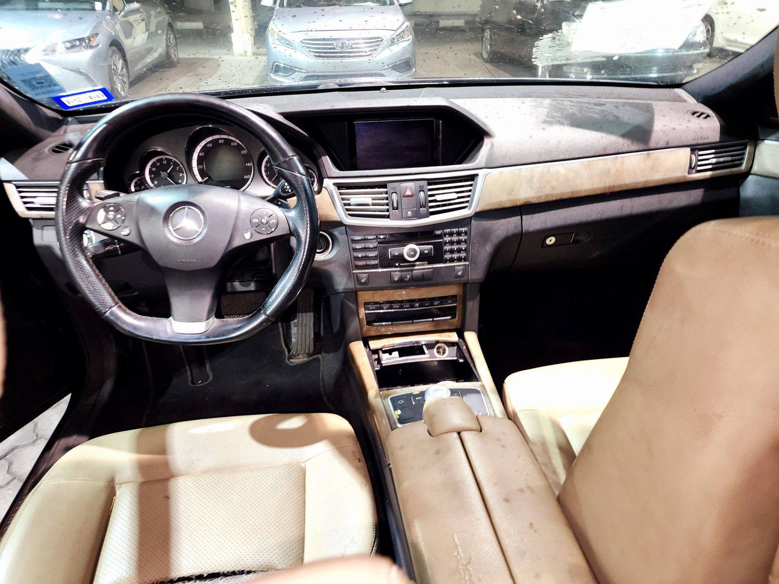 2010 MERCEDES BENZ E 350 — 170843 Miles — Lot HB5AA073727 — Souq - Marhaba Auctions Used Cars - Image 7